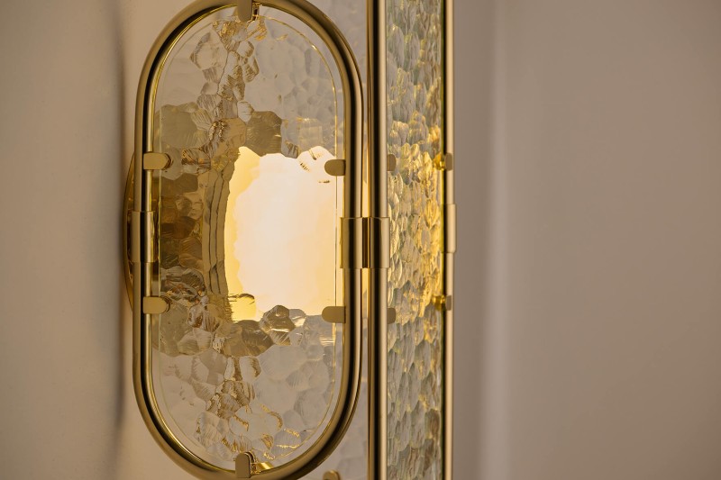 Jennifer Midoz – Boudoir wall light