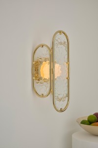 Jennifer Midoz – Boudoir wall light