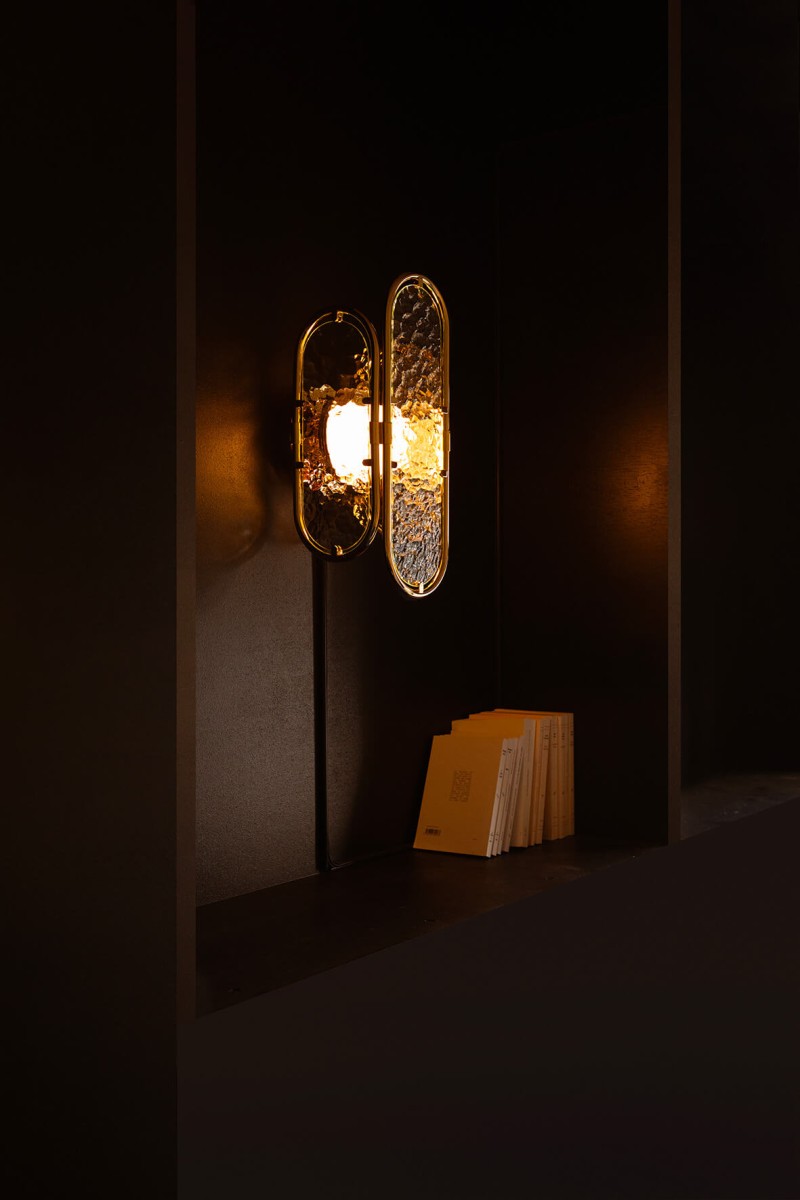 Jennifer Midoz – Boudoir wall light