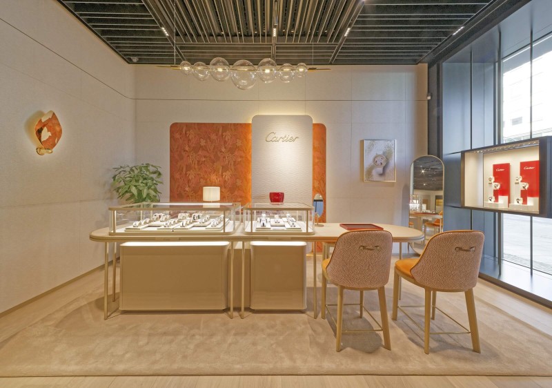 Jennifer Midoz – Cartier Shangai Grand Gateway