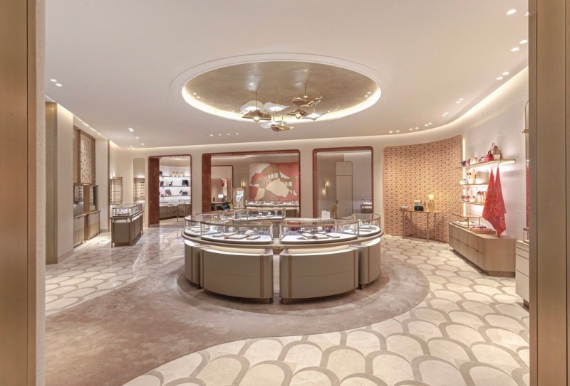 Jennifer Midoz – Cartier Rome Fiumicino