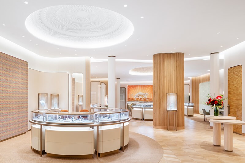 Jennifer Midoz – Cartier Troy Somerset